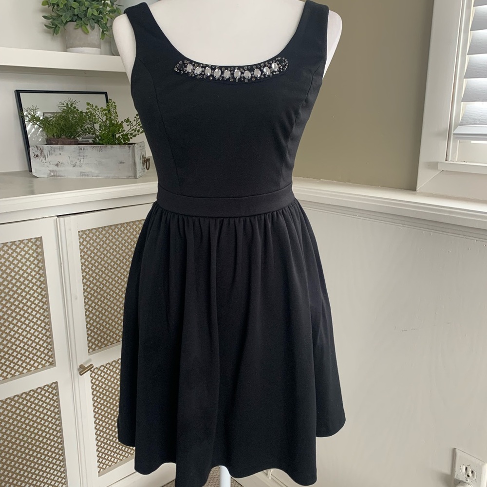 Princess Vera Wang Juniors embellished dress